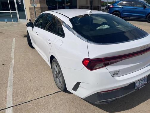 2022 Kia K5 LX
