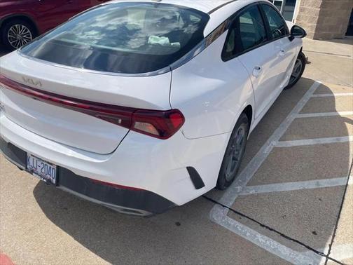 2022 Kia K5 LX