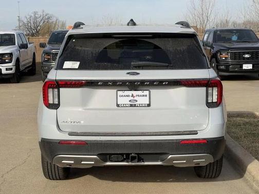 2026 Ford Explorer Active w/200A Pkg