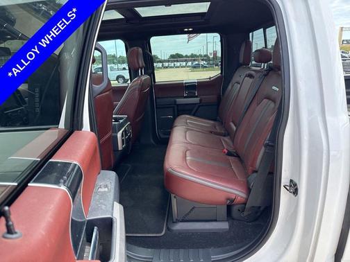 Star White Metallic Tri-Coat 2022 Ford F-250 Platinum