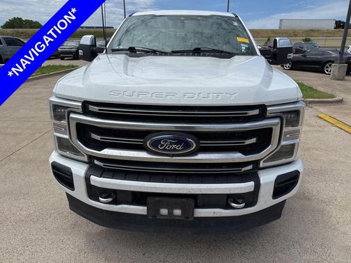 Star White Metallic Tri-Coat 2022 Ford F-250 Platinum