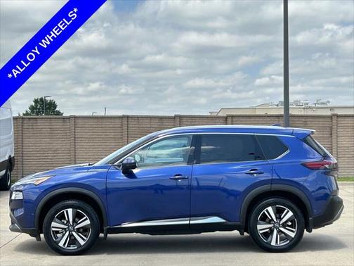 2022 Nissan Rogue SL