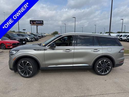 Jewel Sandstone Metallic Premium Colorant 2023 Lincoln Aviator Reserve AWD