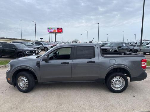 2022 Ford Maverick XL