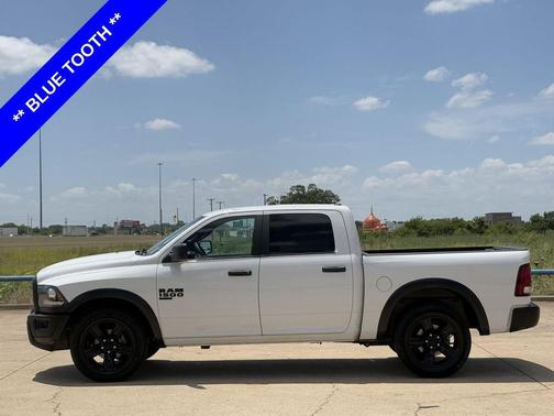 Bright White Clearcoat 2024 RAM 1500 Classic Warlock Crew Cab 4x2 5'7' Box