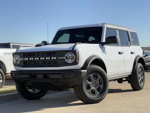 Oxford White 2026 Ford Bronco Big Bend