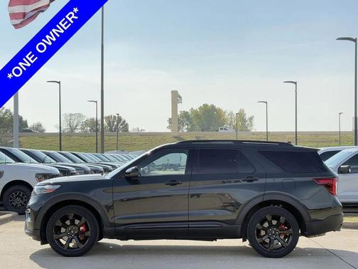 2022 Ford Explorer ST