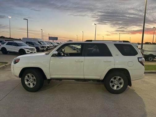 2021 Toyota 4Runner SR5