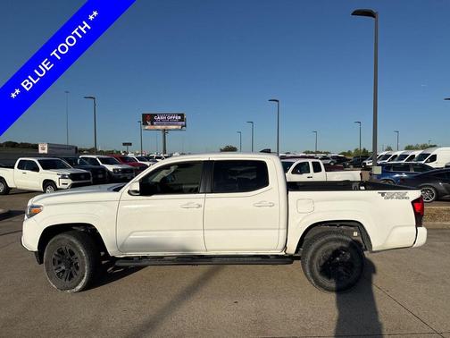 2022 Toyota Tacoma SR