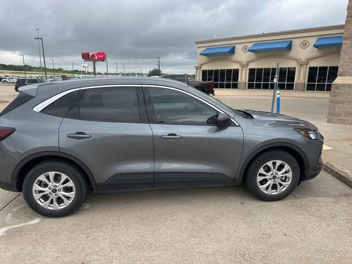 Carbonized Gray Metallic 2024 Ford Escape Active