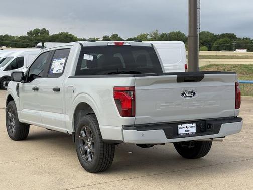 Avalanche 2026 Ford F-150 STX