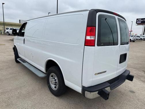 2024 Chevrolet Express 2500 RWD 2500 Regular Wheelbase WT
