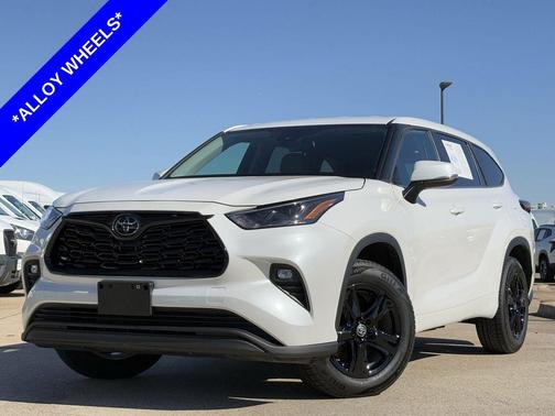 2024 Toyota Highlander LE