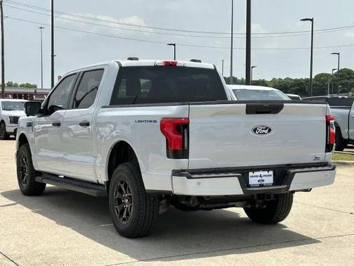 2025 Ford F-150 Lightning XLT