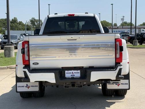 2025 Ford F-350 Platinum
