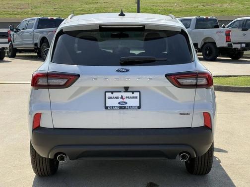 2026 Ford Escape ST-Line Select