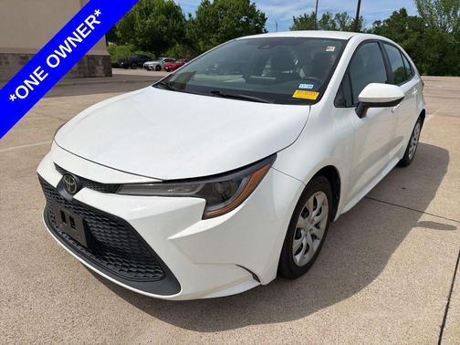 White 2022 Toyota Corolla LE