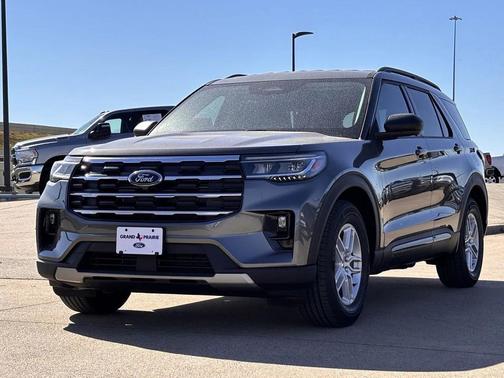 2026 Ford Explorer Active w/200A Pkg