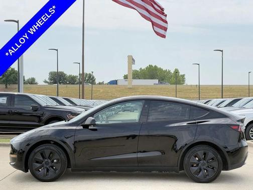 2024 Tesla Model Y Long Range Dual Motor All-Wheel Drive
