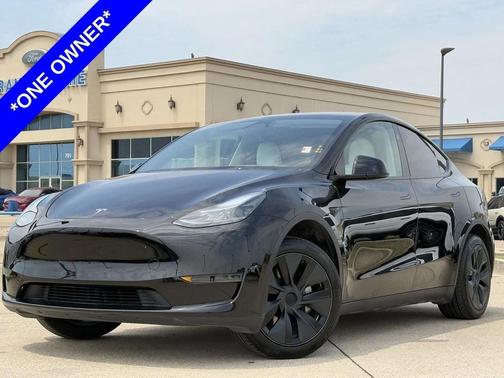2024 Tesla Model Y Long Range Dual Motor All-Wheel Drive