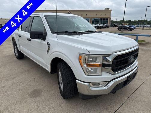 Oxford White 2022 Ford F-150 XLT