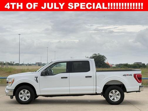 Oxford White 2022 Ford F-150 XLT