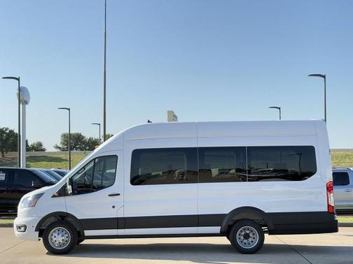 2025 Ford Transit-350 XLT