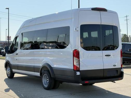 2025 Ford Transit-350 XLT