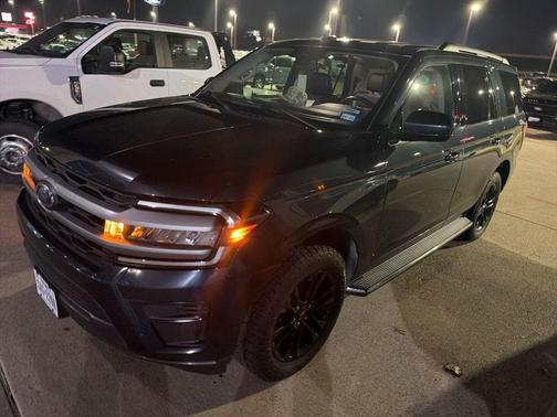 2023 Ford Expedition XLT