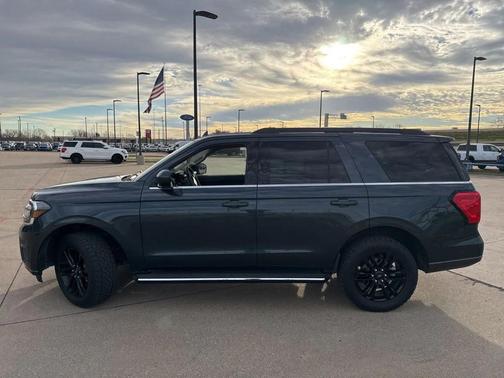 2023 Ford Expedition XLT