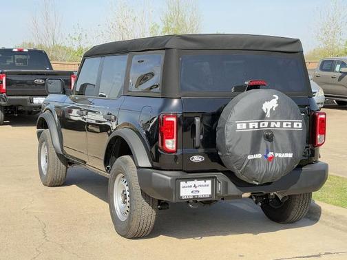 Shadow Black 2026 Ford Bronco Base