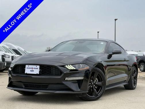 2022 Ford Mustang EcoBoost