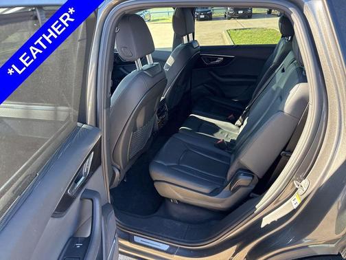 Samurai Gray Metallic 2020 Audi Q7 55 Premium Plus