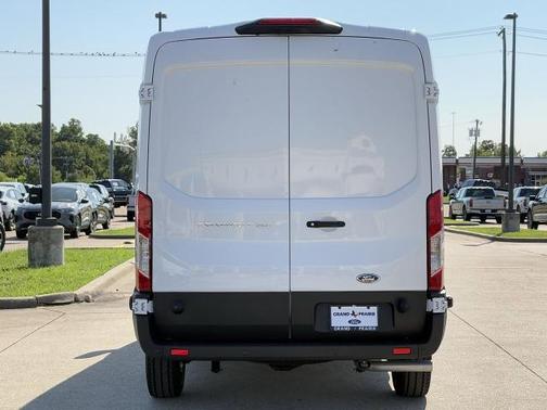 2025 Ford Transit-250 Base