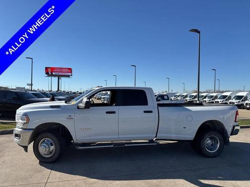 2024 RAM 3500 Big Horn Crew Cab 4x4 8' Box