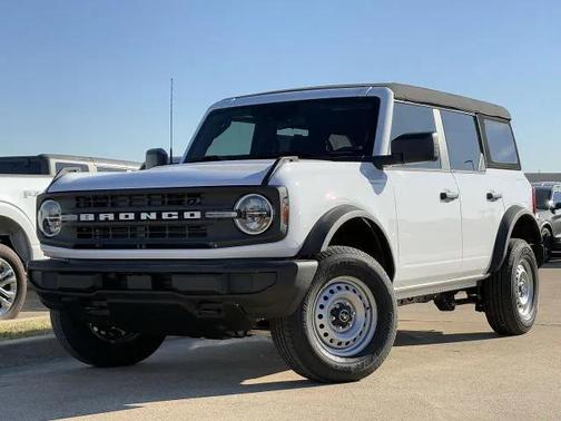 2026 Ford Bronco Base
