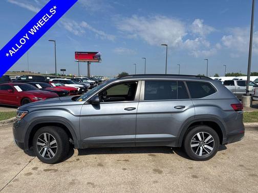 Platinum Gray 2021 Volkswagen Atlas 2.0T SE