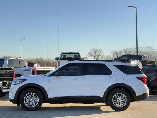 2026 Ford Explorer Active w/200A Pkg