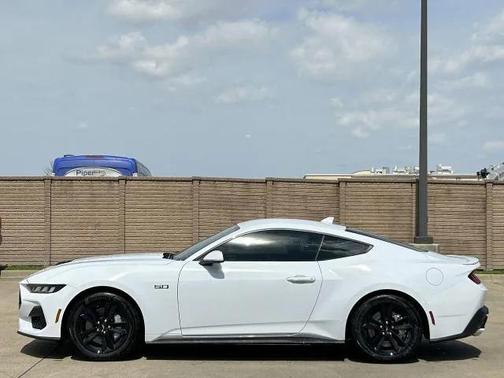 2025 Ford Mustang GT