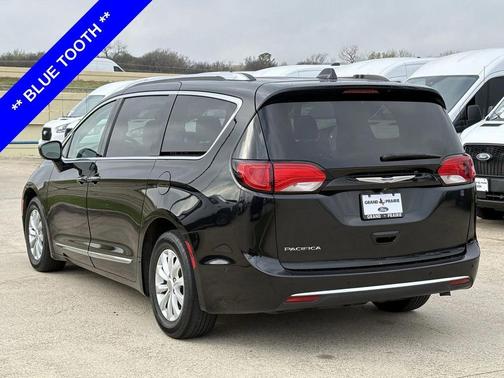 2018 Chrysler Pacifica Touring-L