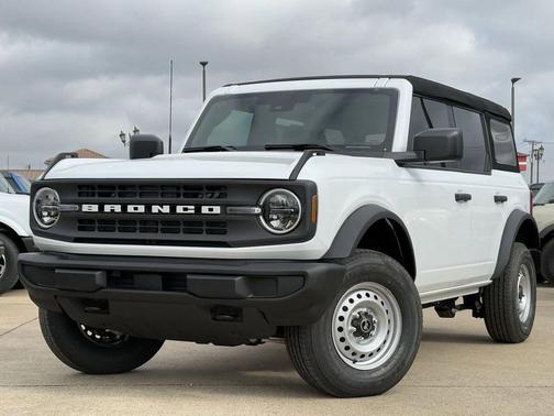 2026 Ford Bronco Base