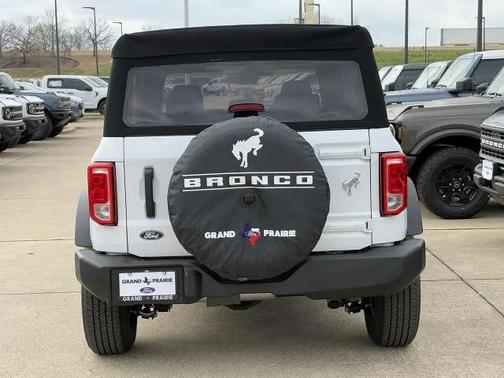 2026 Ford Bronco Base