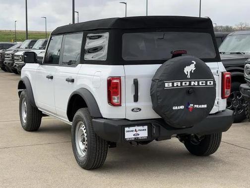 2026 Ford Bronco Base