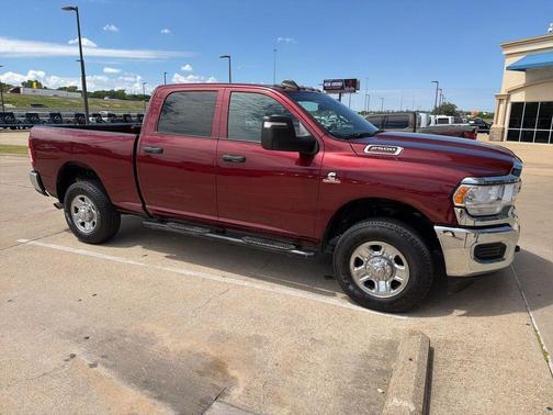 2024 RAM 2500 Tradesman Crew Cab 4x4 6'4' Box