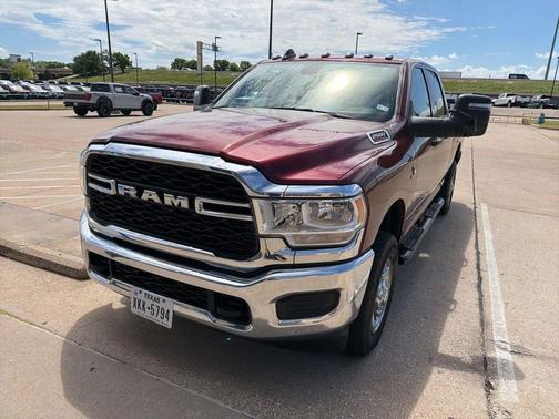 2024 RAM 2500 Tradesman Crew Cab 4x4 6'4' Box