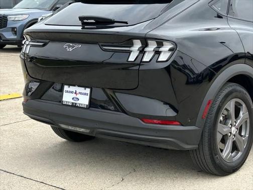 2023 Ford Mustang Mach-E Select