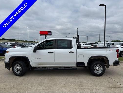 Summit White 2022 Chevrolet Silverado 2500 WT