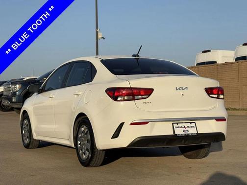 2023 Kia Rio LX