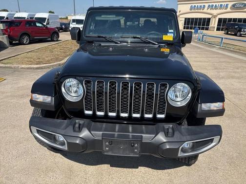 2023 Jeep Gladiator Overland