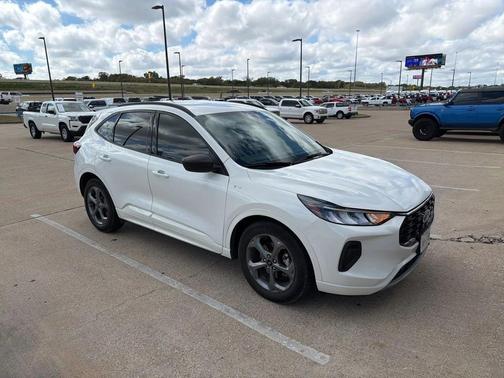 2023 Ford Escape ST-Line